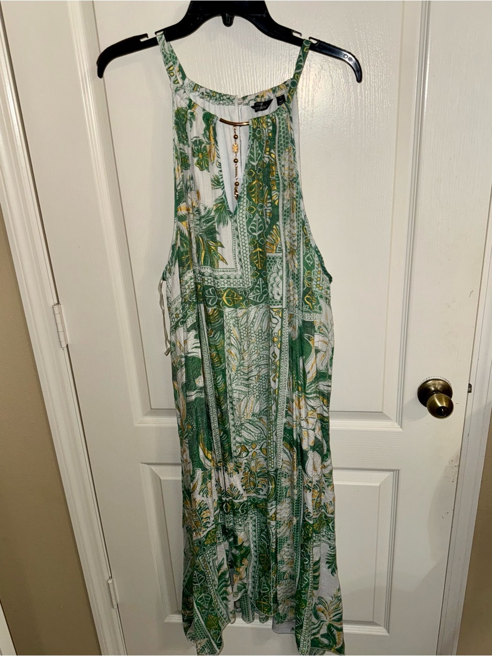 Freen and gold dress
